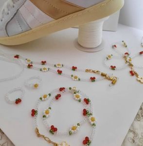 Daisy Beaded Jewelry Set