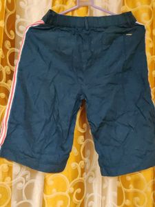 Stylish Boys’ 2-Piece Set – Shirt + Shorts