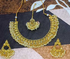 Golden Jewellery With Set