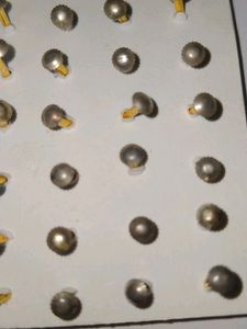Nose Pin Medium