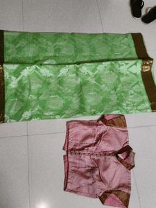 elegant saree with collar neck blouse pattern