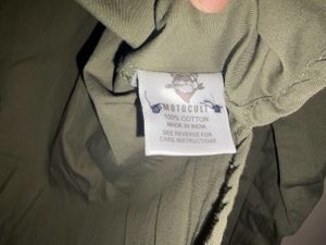 Men's Olive Green Button-Up Shirt