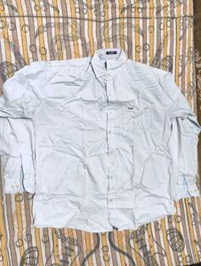 Men's Light Blue Button-Down Shirt