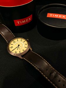 Timex BEIGE dial watch