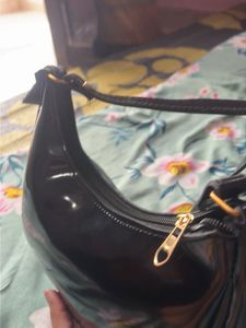 blackkkk sling bag