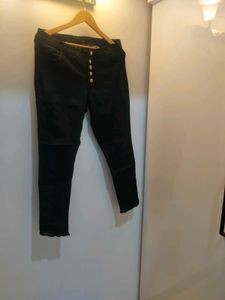 Black Button-Up Jeans