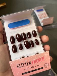 3 Piece Glossy Press-On Nail Set