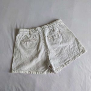 Cream Denim Shorts🩰✨️