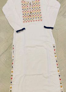 White Embroidered Kurta with Mirror Work
