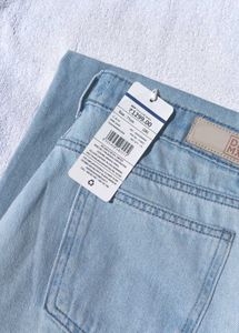 Wide Leg Light Blue Jean
