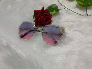 Stylish Beaded Cat-Eye Sunglasses