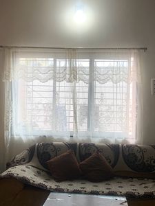 5 Curtains