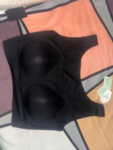 Seamless Comfortable Black Sports Bra