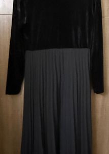 Elegant Black Velvet &amp; Pleated Midi Dress
