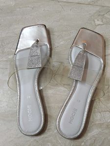 Free delivery - Mochi Silver Glitter flats