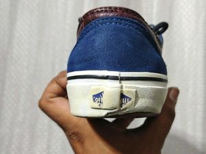 Vans Casual Blue &amp; Burgundy Sneakers