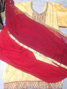 Beautiful Yellow Embroidered Kurta