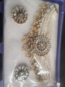 Kundan Jewelry Set