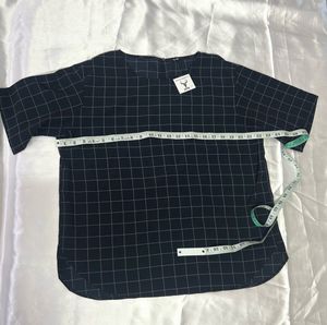 IMPORTED Chic Grid Print Top