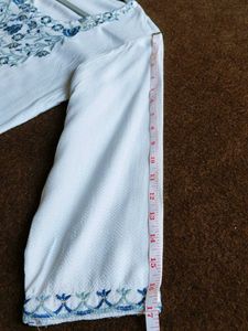 Aesthetic White Embroidered Kurta