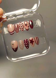 Chic Press-On Nails Set