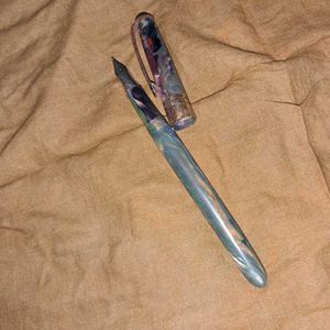 Artistic Vintage Fountain Pen with Cap