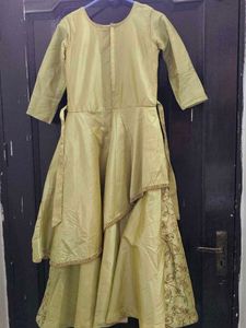 beautiful green gown for festive season