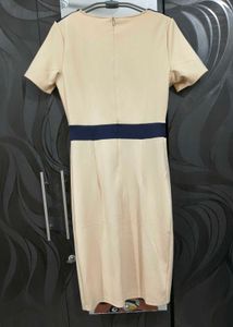 Elegant Beige &amp; Navy Sheath Dress