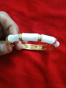 Elegant White &amp; Gold Bamboo Bangle