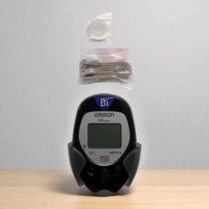 Omron Pedometer with Wireless Communications