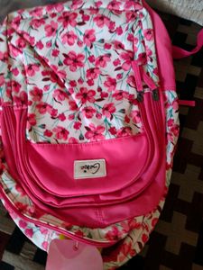 Genie Pink Floral Backpack new with tag