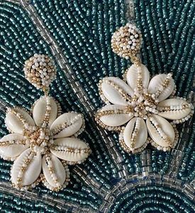 Seashell Flower Earrings🤍