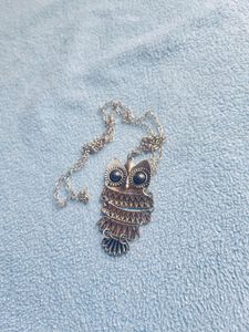 owl neckpiece