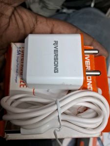 Riversong 7.5 Walt Charger With Micro USB V8