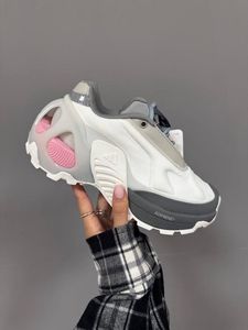 Adidas Wonder Edge Runner Grey Pink