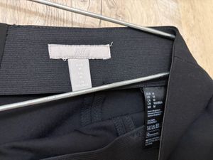 H&amp;M Classic Black Pencil Skirt