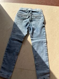 Cute Girls Light Wash Jeans