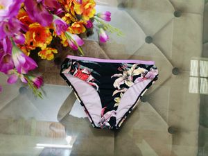 🎀Floral Print Bikini Bottom🎀