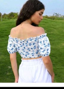 Off-Shoulder Floral Crop Top