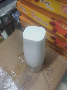 Glass oil dispenser with Lid
