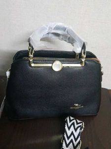 Chic Black Crossbody Bag with Detachable Pouch