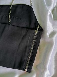 Chain Strap Black Crop Top