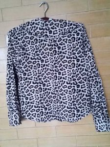 H&amp;M Leopard Print Blouse - Classic Collar