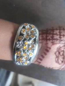 Silver Floral Bangle