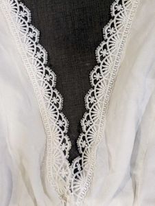 New White Lace Trim Sleeveless Top