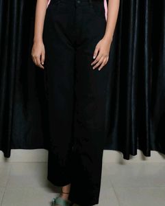 Black jeans ( FREE DELIVERY)