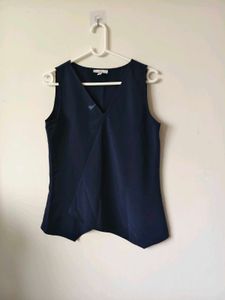 Chic Sleeveless Navy Blue Top