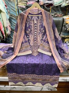 Elegant Pakistani 🟣Purple kurta set
