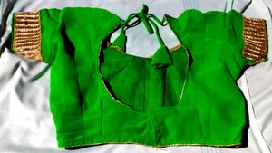PRINCESS CUT DESVibrant Green Blouse with Gold TRI