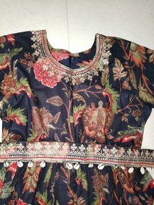 Beautiful Floral Print Ethnic Gown